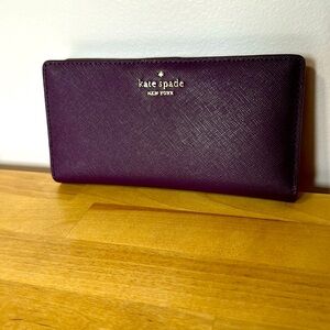 Kate Spade Spencer bi-fold wallet. Used once.